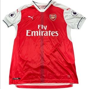 Puma Arsenal Ozil jersey size large